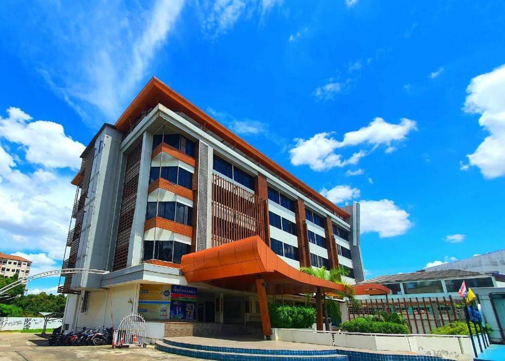 The Pacific Cool Chic Hotel Chiang Mai Buitenkant foto